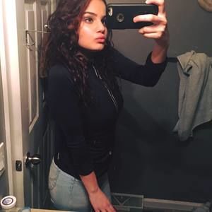 Meet your Posher, Elizabeth